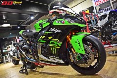 Chiêm ngưỡng vẻ đẹp của Kawasaki ZX-10R độ với trang bị full option