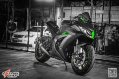 Kawasaki ZX-10R vẻ đẹp khởi tạo bên tone màu đặc biệt