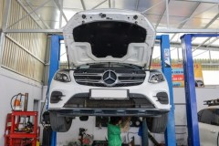 Mercedes khẳng định GLC bị vào nước cầu trước không phải lỗi kỹ thuật