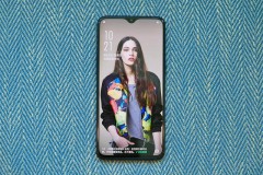 OPPO R17: Notch giọt nước, vân tay trong màn hình, máy ảnh AI, Snapdragon 670