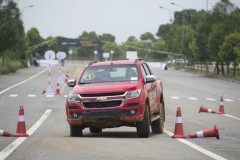 Khách hàng cần chuẩn bị những gì khi chạy thử xe mới?