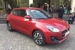Suzuki Swift 2018 xuất hiện tại đại lý ở Việt Nam thu hút sự chú ý
