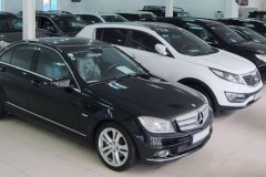 Thị trường ô tô cũ đồng loạt tăng giá từ 10-50 triệu đồng