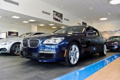 Dồn dập xe sang về nước, giá tăng cả 100 triệu đồng