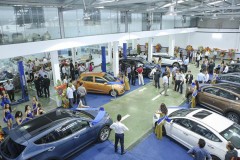 Đại lý ôtô kỳ vọng tháng Ngâu sẽ không “đóng băng” như nhiều năm trước