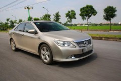 Thử nghiệm Toyota Camry đời 2014 trang bị lốp Bridgestone Turanza T005A