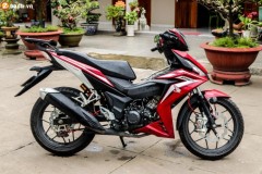 Winner 150 độ loạt đồ chơi giá trị được gác lên xe 1 cách hợp lí