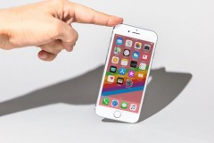 6 lý do mua iPhone 8 tốt hơn hẳn so với iPhone XS