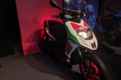 Aprilia SR150 2019 vừa được ra mắt tại Ấn Độ có khả năng kết hợp với SmartPhone