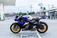 BMW S1000R thêm phần hấp dẫn với những thay đổi bề ngoài đậm tính thể thao