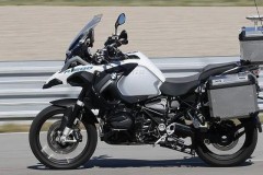 Xe máy tự lái của BMW hoạt động như thế nào?