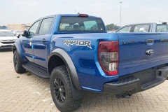 Cởi trói xe nhập, loạt hàng hot Xpander, Wigo, Ranger Raptor đồ dồn về Việt Nam