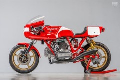 DUCATI 900SS bản phục chế từ nguyên mẫu tay đua ISLE OF MAN thời kì đầu