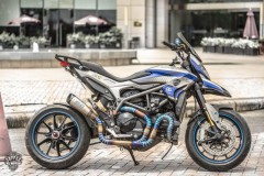 Ducati Hyperstrada độ ấn tượng với pô SC Project của biker Bình Dương