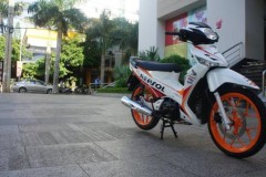 Future X bản độ lột xác với phong cách Repsol thể thao