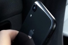 Xuất hiện hình ảnh thực tế của chiếc iPhone Xc màn hình 6.1 inch