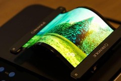 [IFA 2018] Smartphone màn hình cong có khả năng uốn dẻo sẽ thành xu hướng trong tương lai