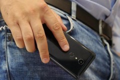 IFA 2018: Trên tay nhanh LG G7 Fit, smartphone tầm trung đạt chuẩn quân sự