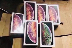 iPhone 2018 chưa bán ra, lái buôn Việt đã có hàng trên tay