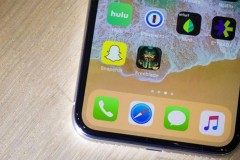 Cư dân mạng bất ngờ về độ chăm sóc cho “con cưng” iPhone 2018 của Apple