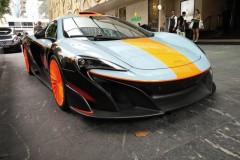 Cận cảnh McLaren 675LT lấy cảm hứng từ xe đua F1 GTR của Hoàng tử Malaysia
