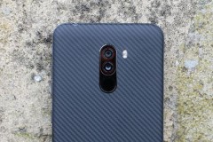 Pocophone F1 nhận được bản cập nhật mới, cùng tính năng mở khóa khuôn mặt