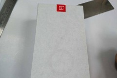 Lộ diện hình ảnh vỏ hộp OnePlus 6T, hé lộ cái nhìn đầu tiên về thiết kế mặt trước