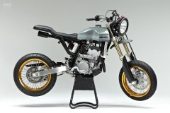 SUZUKI DR-Z400SM bản tùy chỉnh đặc biệt dành cho đường phố