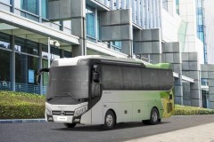 Thaco ra mắt xe buýt Thaco Garden 79s: Nội thất sang trọng, công nghệ và độ an toàn cao