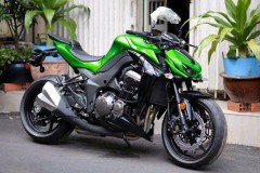 Thiếu gia bỏ 2 tỷ thể hiện đẳng cấp: Nửa đêm mới dám ra phố tự sướng