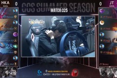 Yorn trong tay Wesker không giúp Hongkong Attitude hạ gục JTeam ở lần chạm mặt đầu tiên