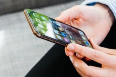 3 cách làm cho iPhone XS Max của bạn dễ đọc hơn