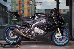 BMW S1000RR độ kiểng đầy nổi bật mang phong màu cách Titanium