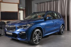Một chiếc X5 xDrive50i tại Abu Dhabi gây bất ngời với diện mạo khá mới mẻ