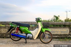 Cub Fi độ dàn chân với hệ thống phanh trước sau đầy kinh dị