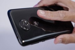 Đánh giá Moto E5 Plus: Chỉ pin trâu thôi là chưa đủ!