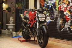Ducati Monters 796 khoe dáng bên nghệ thuật Graffiti đường phố
