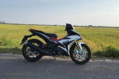 Exciter 150 độ giản đơn với dàn chân cơ bắp của biker đến từ Thái Bình