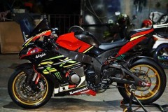 Kawasaki ZX-10R độ đẹp hoàn mỹ với những món đồ chơi cực khủng