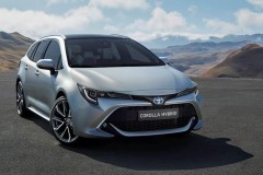 Toyota trưng bày hàng loạt mẫu xe Hybrid tại Paris Motor Show 2018