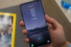 Galaxy S10 sẽ sở hữu màn hình Infinity-O Display với cụm "nốt ruồi" được đặt về bên góc màn hình