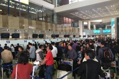 Định mang lậu 10 kiện mỹ phẩm Hàn Quốc, hành khách bị từ chối bay