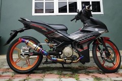 Exciter 150 độ nặng kí với hệ thống phanh là cặp heo Brembo M50