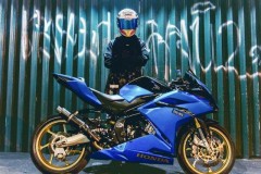 Honda CBR250RR độ khá đặc sắc trong phong cách màu xanh Blue tùy chỉnh