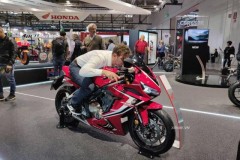 Honda chính thức vén màn CBR650R 2019 tại EICMA 2018