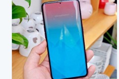 Galaxy S10 xuất hiện với thiết kế tràn viền cùng một “nốt ruồi” trên màn hình