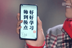 Huawei Nova 4 lần đầu tiên lộ ảnh trên tay thực tế trên tay người dùng