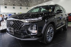 Hyundai SantaFe đầu tiên về đại lý tại TP.HCM bị thiếu nhiều trang bị