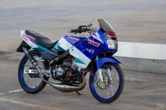 Kawasaki Kips 150 độ: ông vua 2 thì hồi sinh với dàn chân đầy ma mị