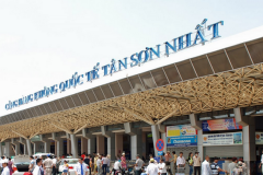 Khách ngoại sống gần 2 tháng tại sân bay Tân Sơn Nhất đã rời Việt Nam